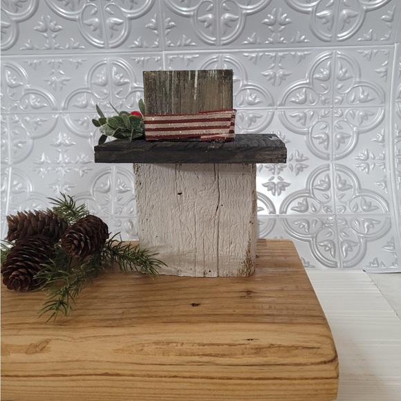 Hand crafted snowman.  Winter Christmas decor - Picture 3 of 4